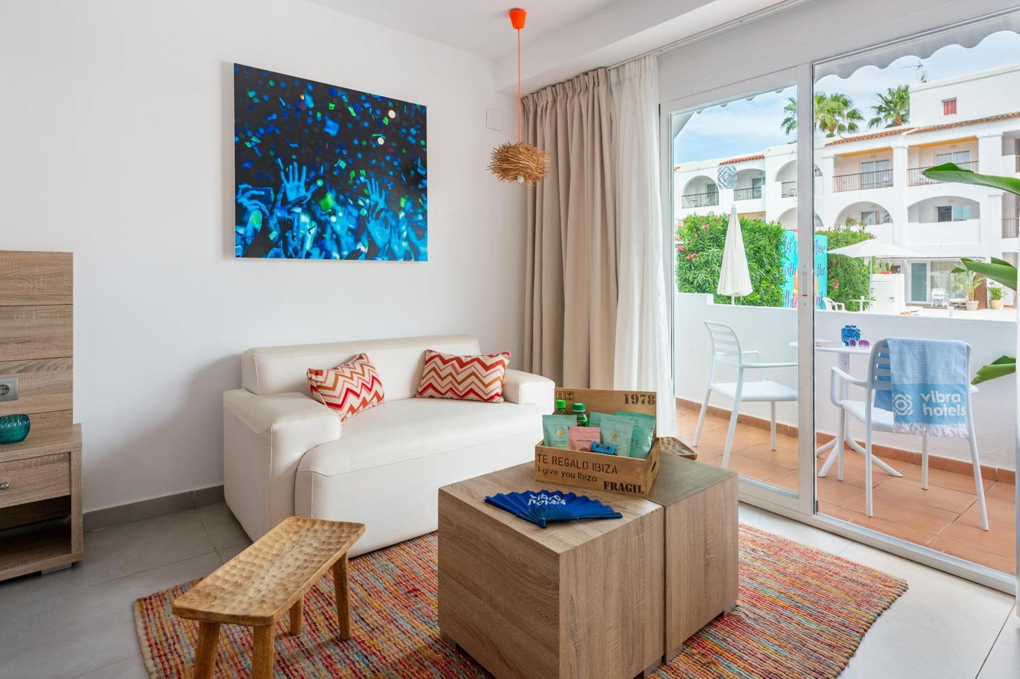 Hotel Vibra Bossa Flow - Adults Only Playa d'en Bossa Εξωτερικό φωτογραφία