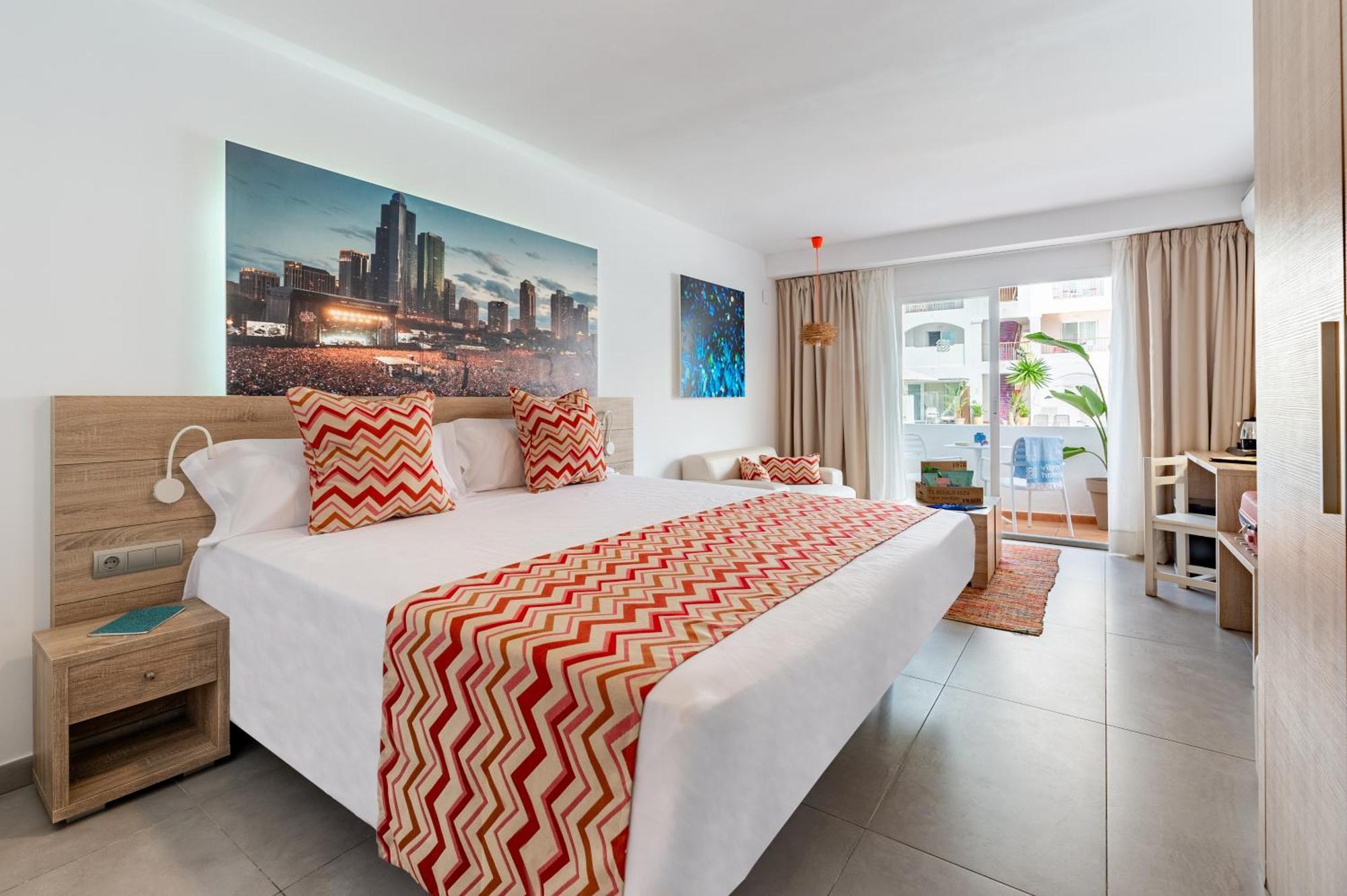 Hotel Vibra Bossa Flow - Adults Only Playa d'en Bossa Εξωτερικό φωτογραφία