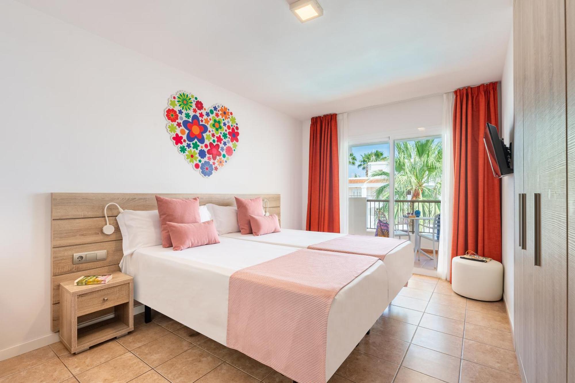 Hotel Vibra Bossa Flow - Adults Only Playa d'en Bossa Εξωτερικό φωτογραφία